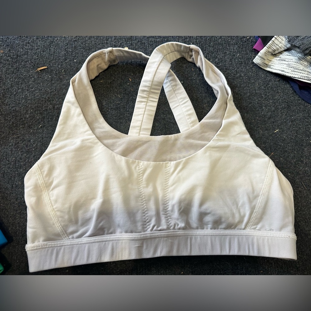 Lululemon sports bra